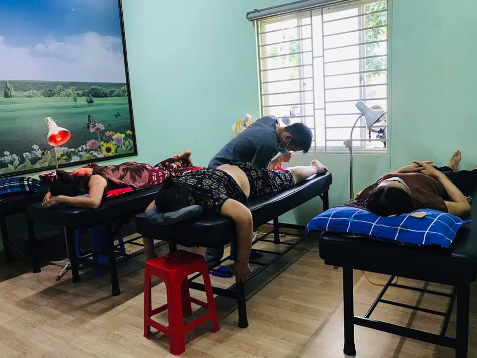 phòng khám tĩnh sáng đường